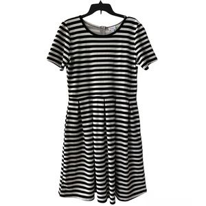 Lula Roe Woman Dress